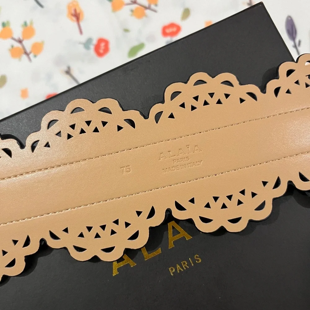 Alaïa Black Scalloped Laser-Cut Leather Waist Belt